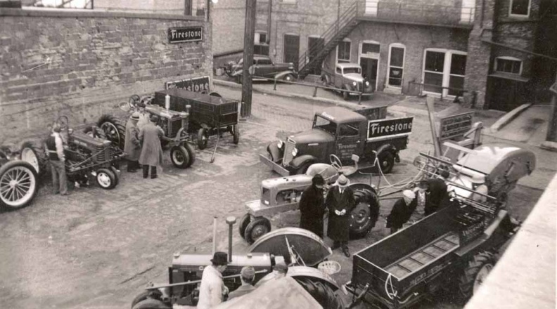 1939 view of a Firestone Dealer in Rockford Ill_.jpg